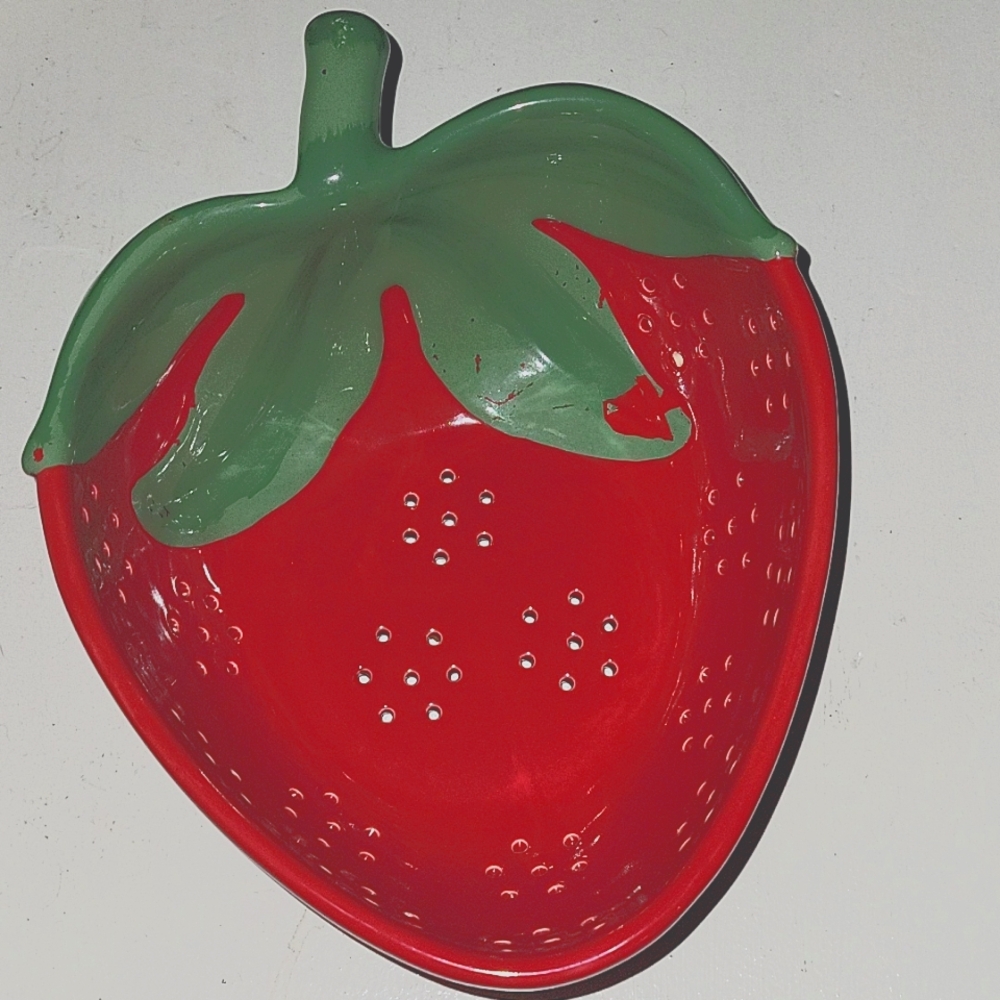 Strawberry Shaped Ceramic Colander